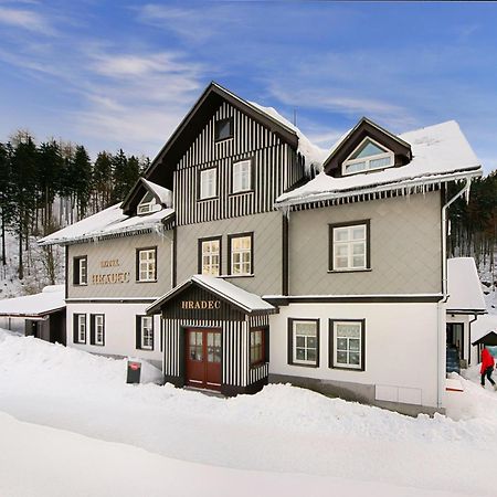 Hotel Hradec Špindlerŭv Mlýn Ngoại thất bức ảnh