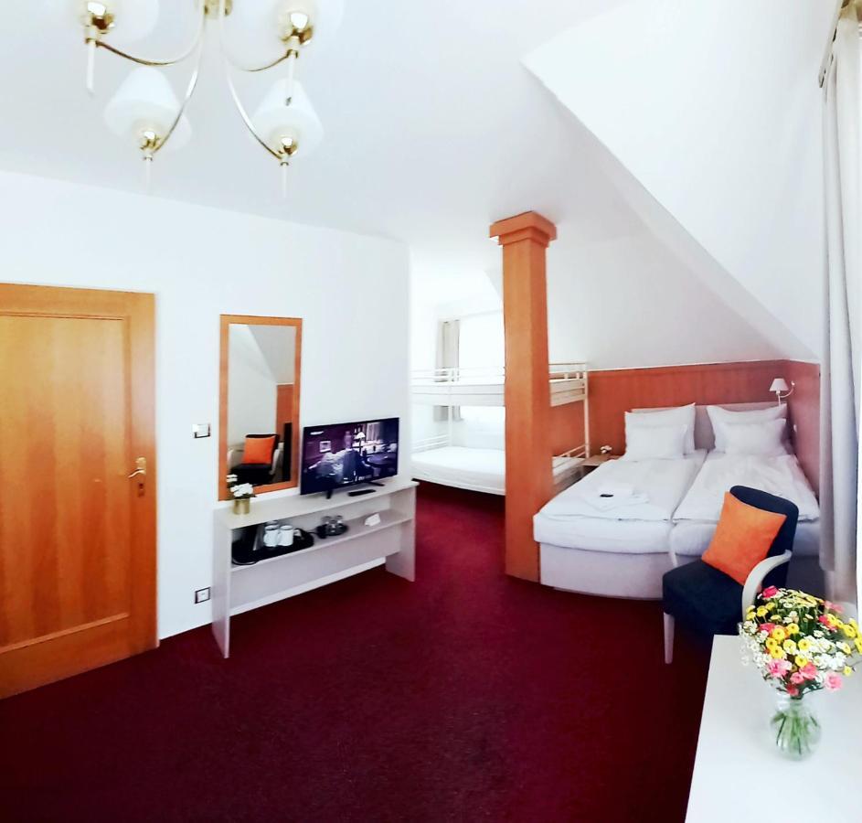 Hotel Hradec Špindlerŭv Mlýn Ngoại thất bức ảnh