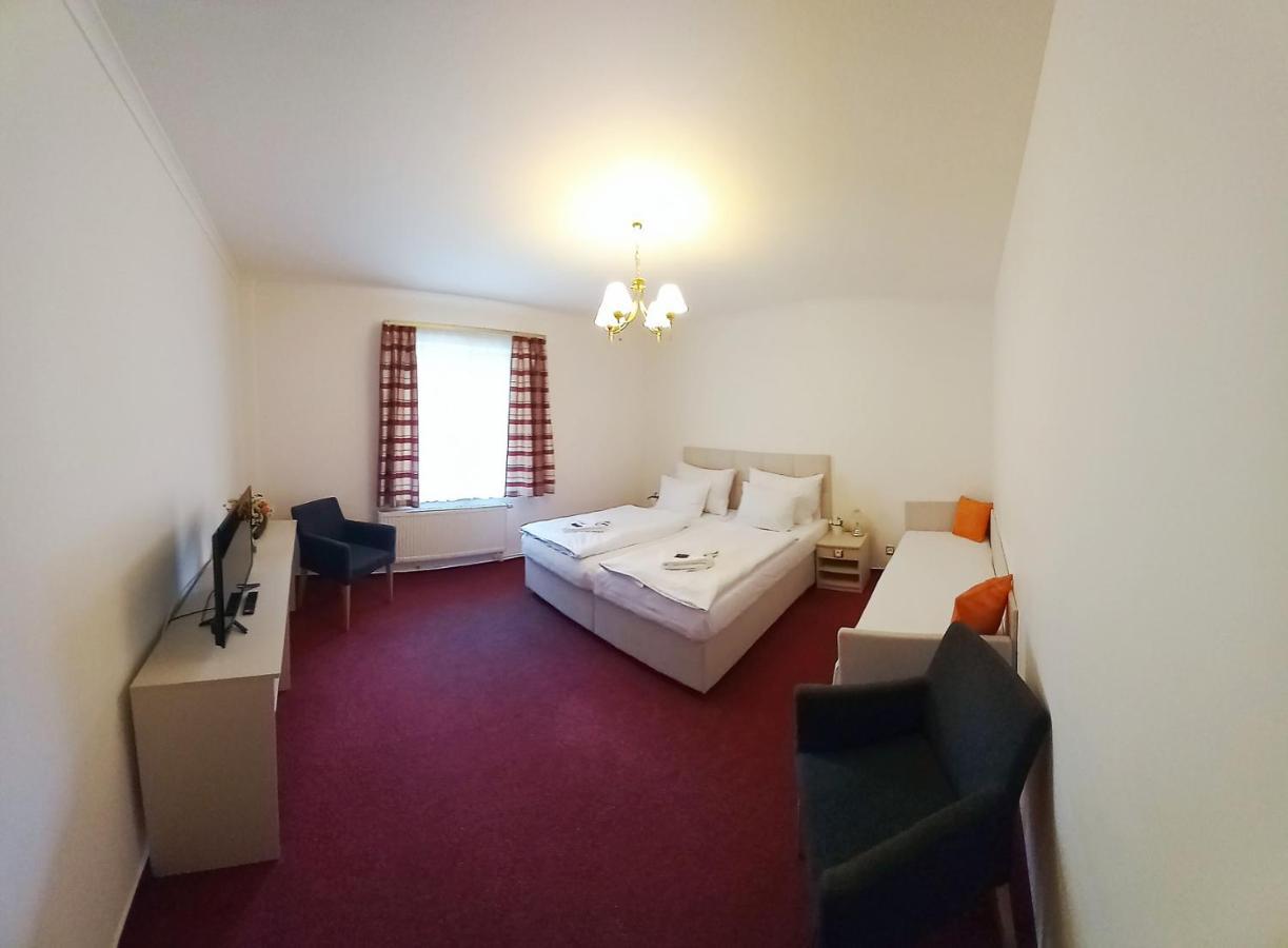 Hotel Hradec Špindlerŭv Mlýn Ngoại thất bức ảnh