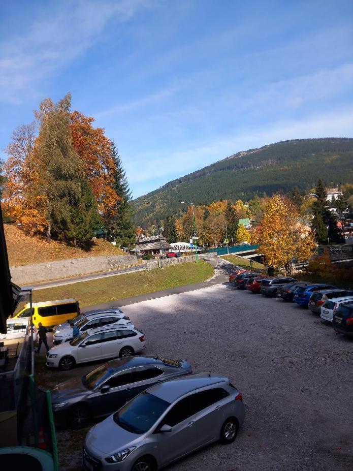 Hotel Hradec Špindlerŭv Mlýn Ngoại thất bức ảnh